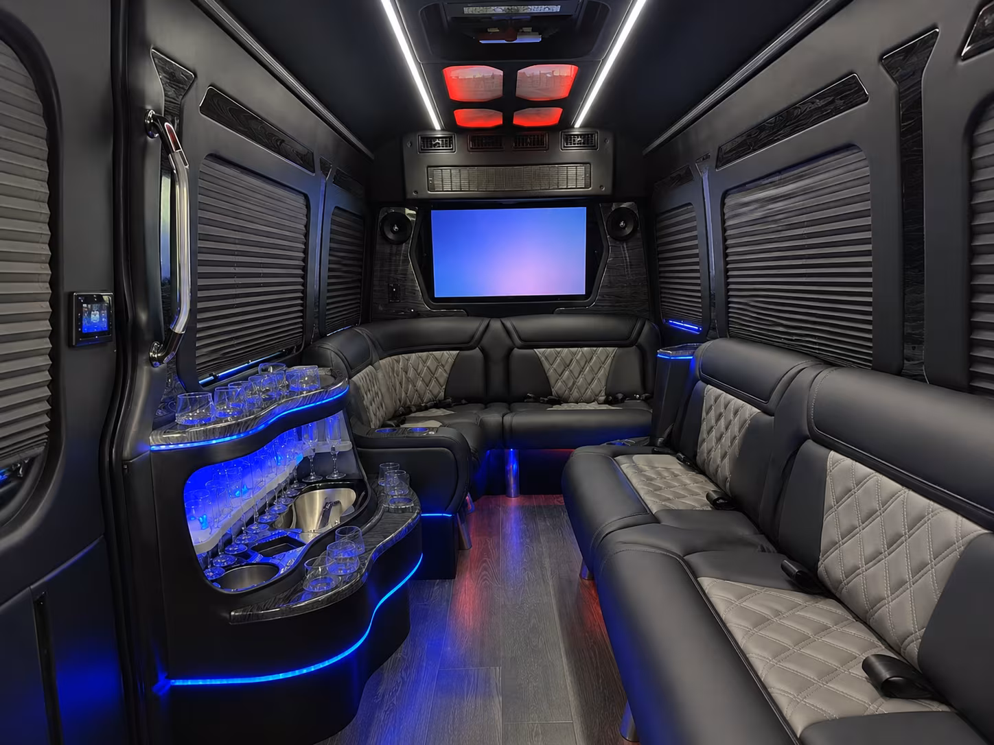 airport transfers to tulsa international airport tul for corporate groups